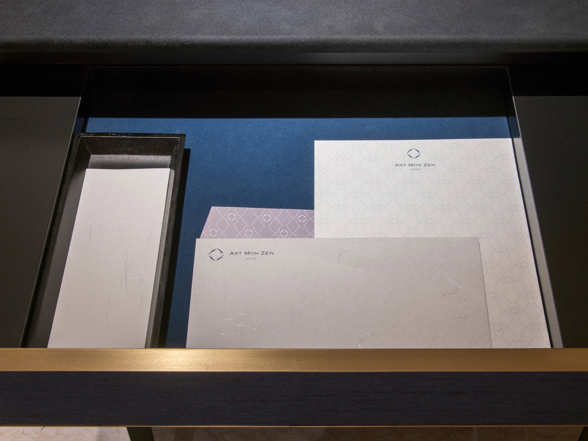 Art Mon Zen Hotel Letter Set